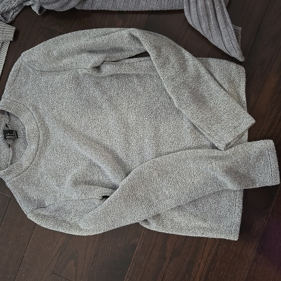 Sweater Bundle - Grey - Picture 3 of 6